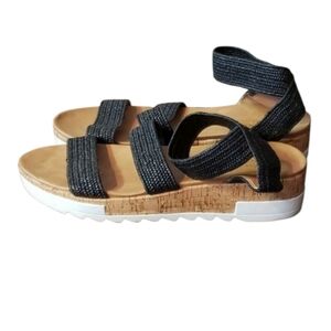 Catherine Malandrino Women's Davina Sandal Size 10